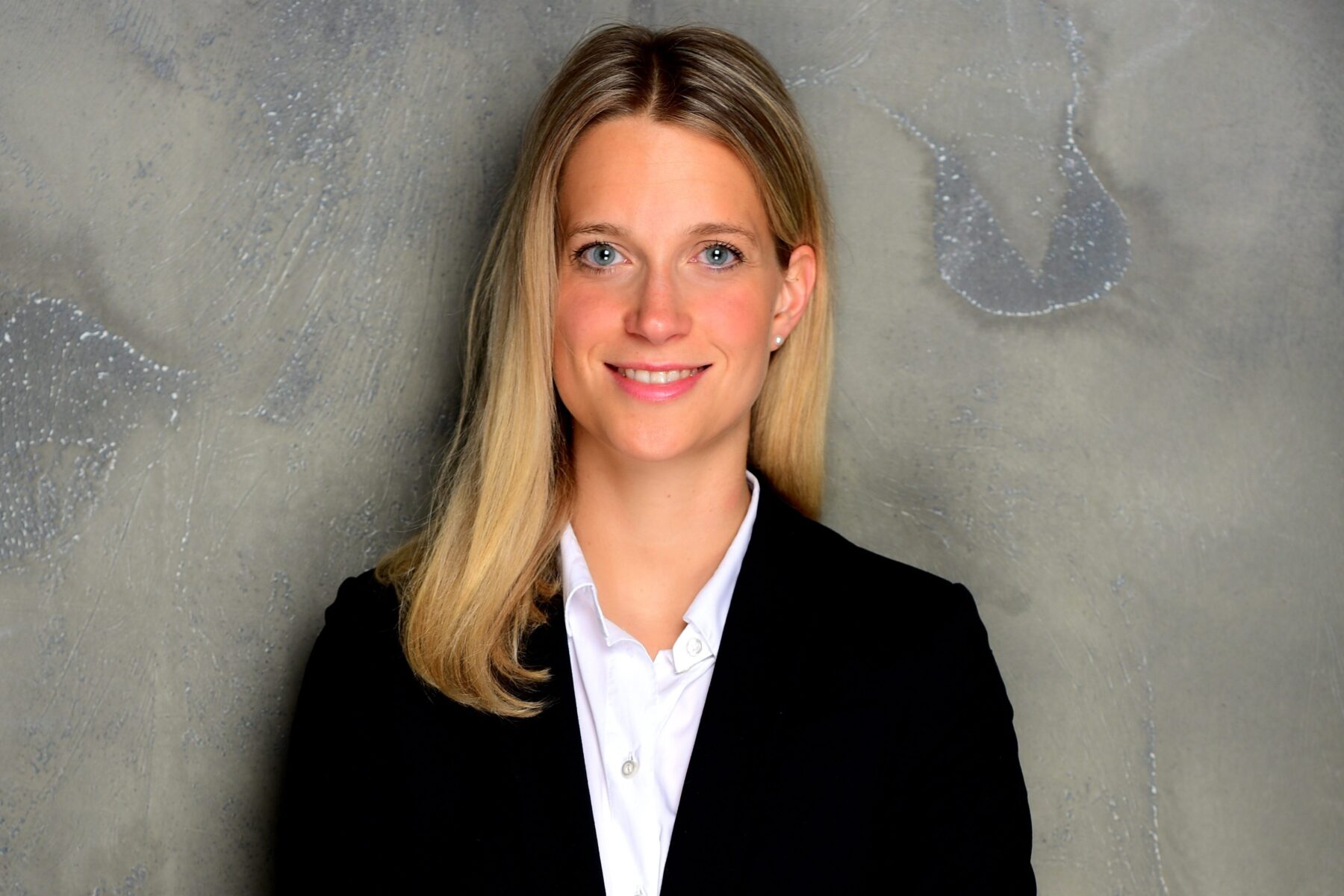 Neele Riemann Hapeko
