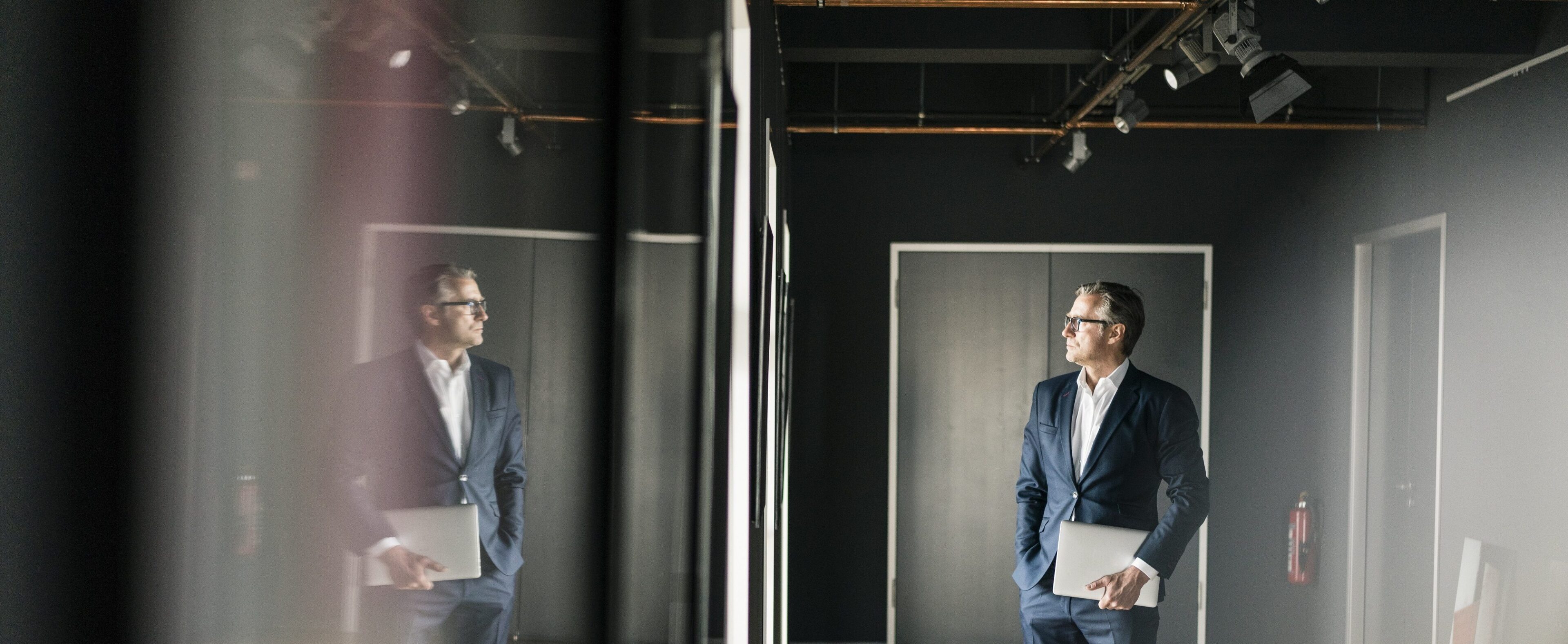 Unternehmensnachfolge HAPEKO Bild Buehne