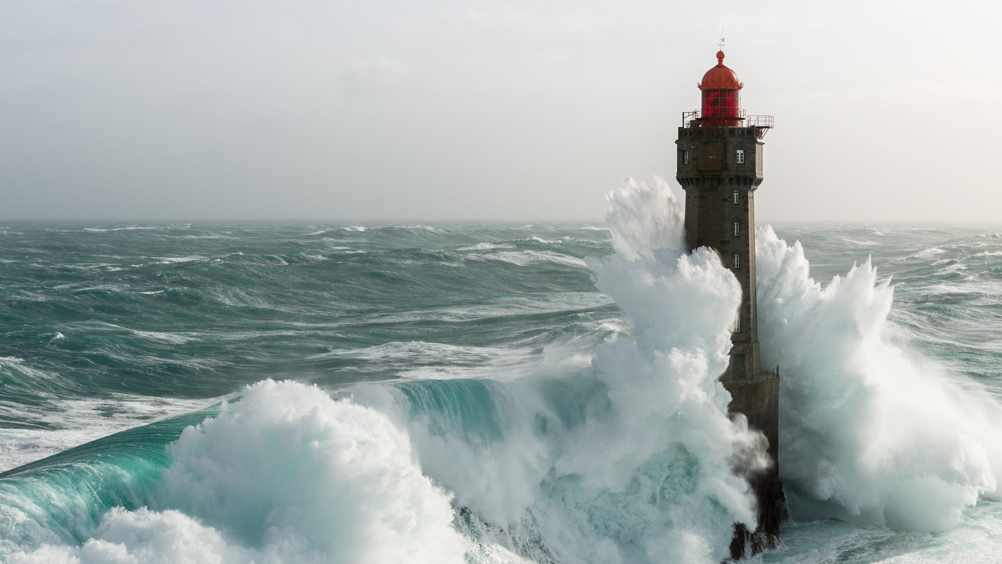 Leuchtturm im Meer